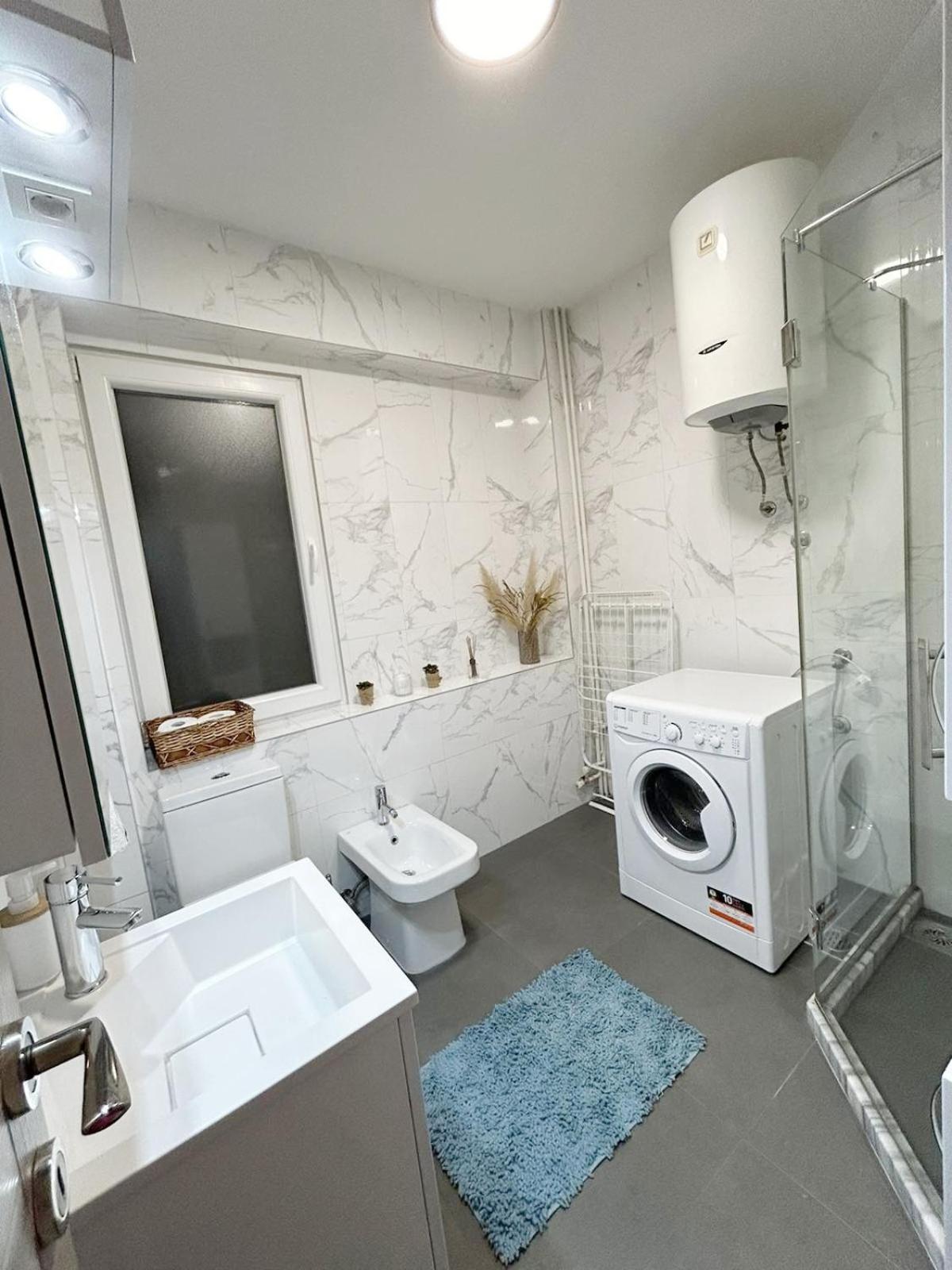 The Circle Apartment Skopje Exterior photo